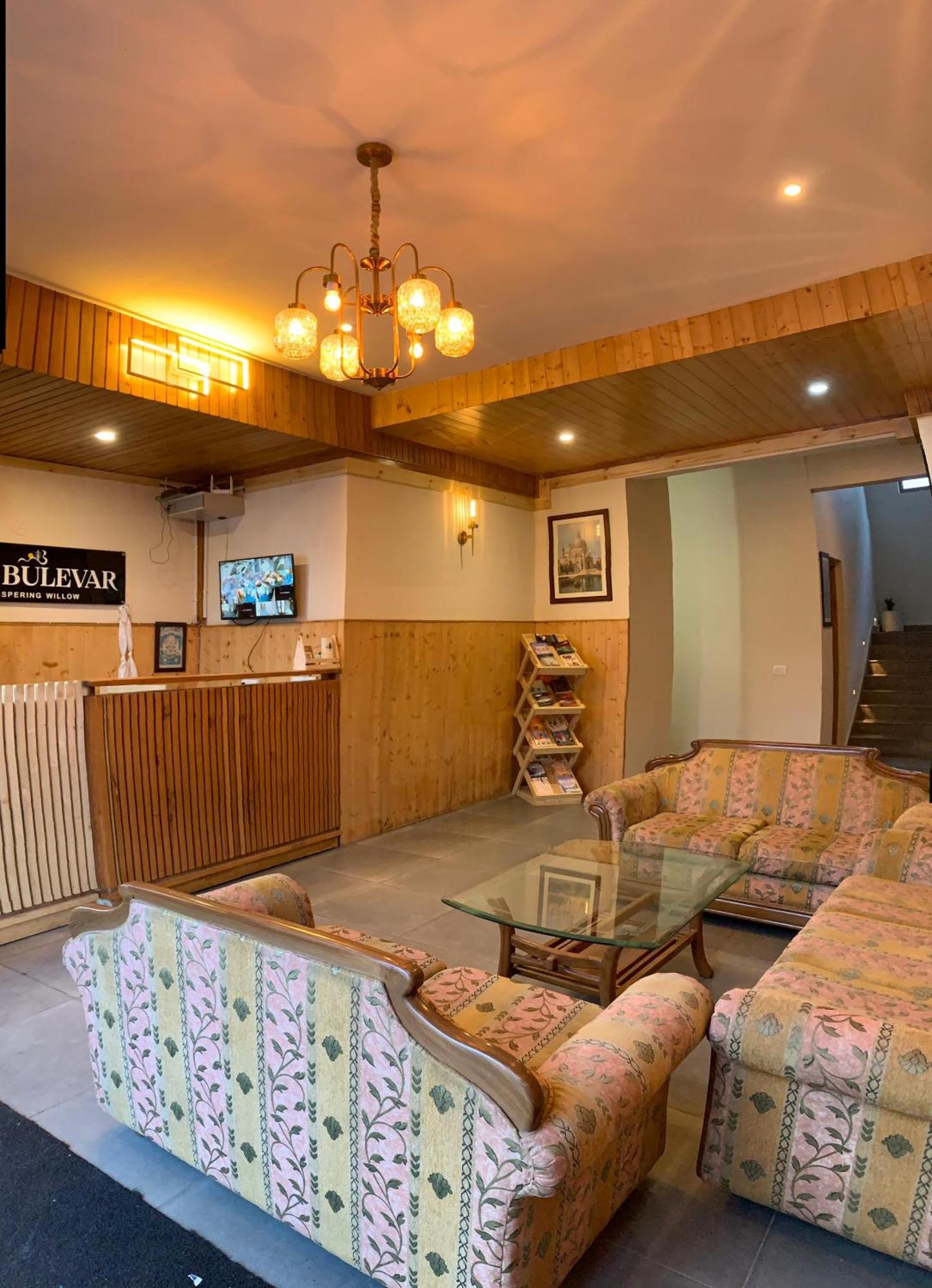 Hotel The Bulevar - Whispering Willows à Sissu Extérieur photo